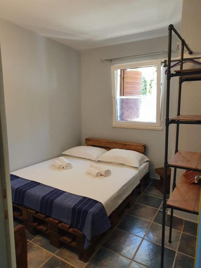 Apartmani Huljic Stari Grad  Exterior foto